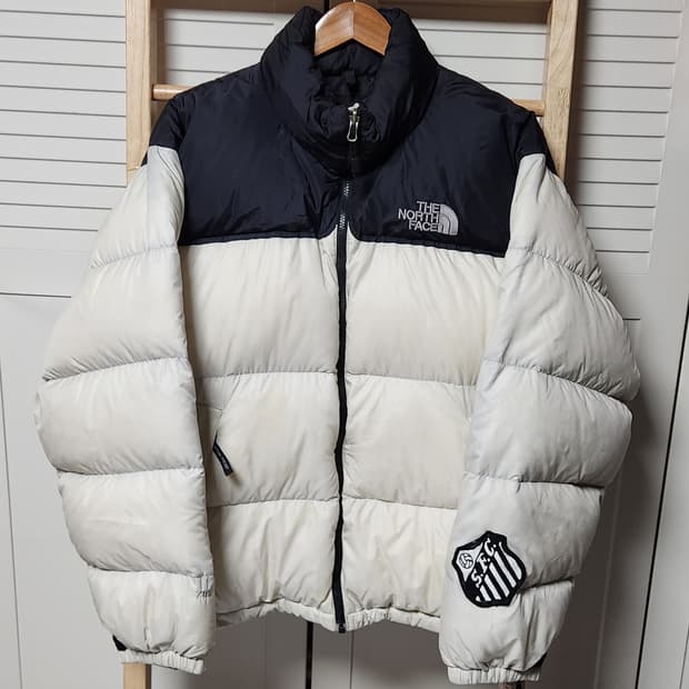 노스페이스 700 눕시 화이트x블랙 패딩 자켓