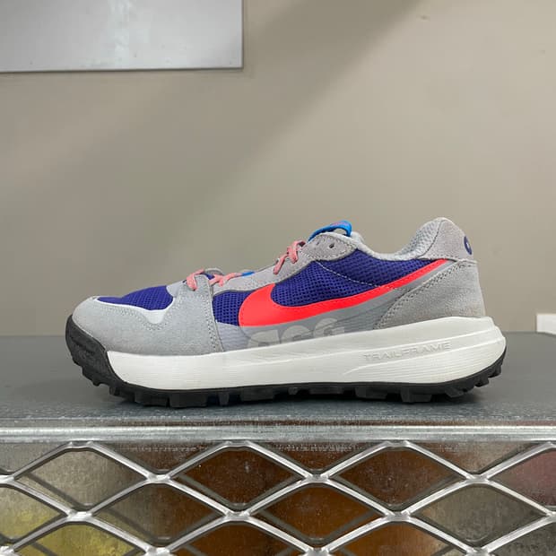 나이키 acg 로우케이트 245