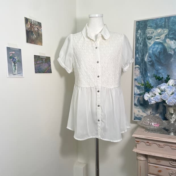 white lace collar mori blouse(size-M)