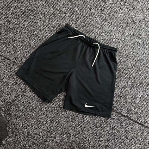 나이키 드라이핏 스우시 쇼츠 4874