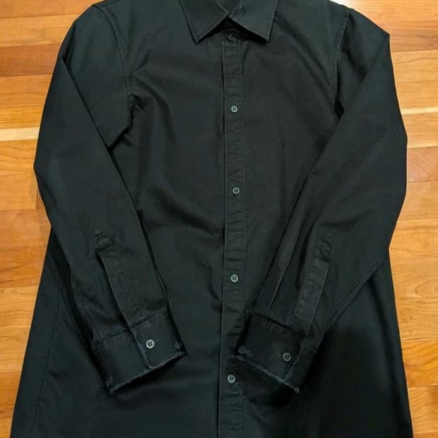 발렌시아가 디스 셔츠