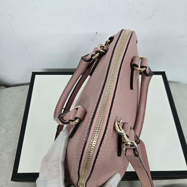 [보증서 정품] 구찌 인터로킹 돔 숄더백