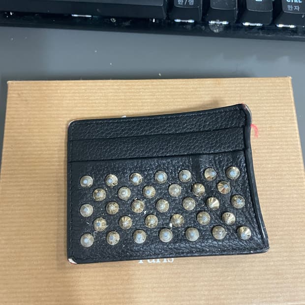 루부탱 카드지갑