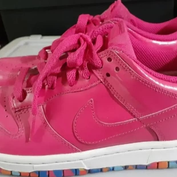 나이키 덩크로우 레더 'Fruity Pebbles' 비비드 핑크 240