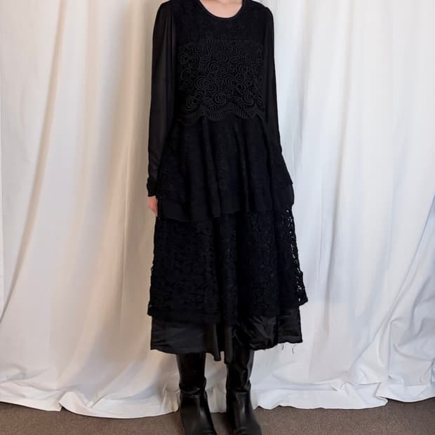 Layered Lace Sheer Sleeve Top – Black