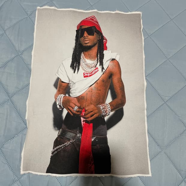 슈프림 플레이보이 카티 포스터