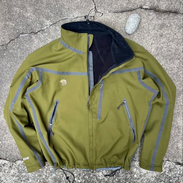 2000’s Mountainhardwear conduit  jacket