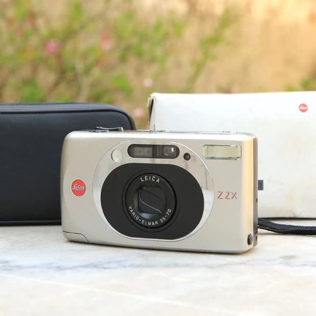 라이카 Z2X 필름 카메라 + 케이스 S급 필카
