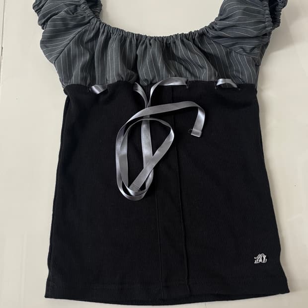 클라우드이모션 세틴탑 devil puff tone & satin top