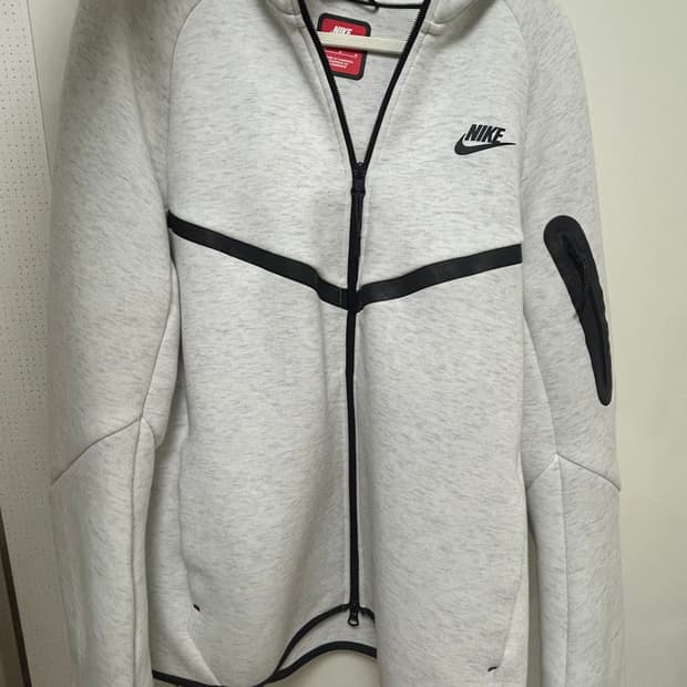 나이키 테크팩 화이트 M