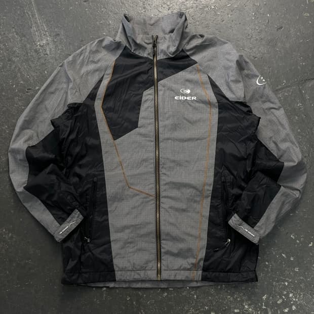 100 아이더 바람막이