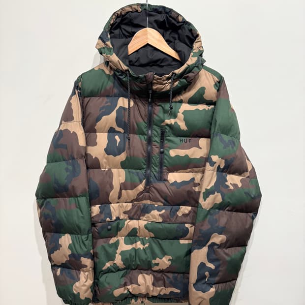 HUF 허프 카모 아노락 패딩 