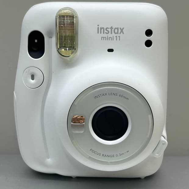 인스탁스 미니11 폴리로이드 카메라 화이트