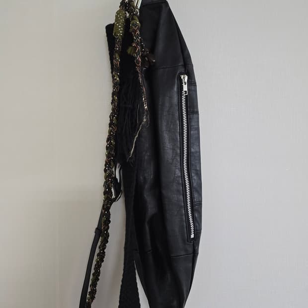 알렌느 크로와상 크로스백