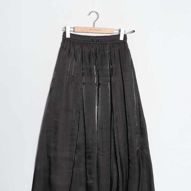  GLOBAL WORK Glossy Skirt (26~27)