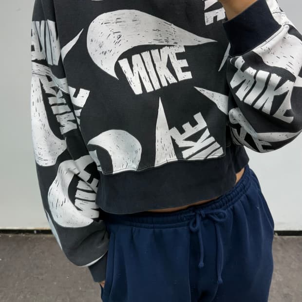 [M] 나이키 프린팅 크롭 맨투맨
