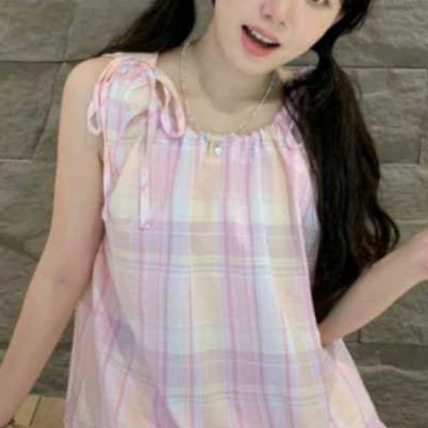 뉴뉴 성수점에서 옷 구해주실분...