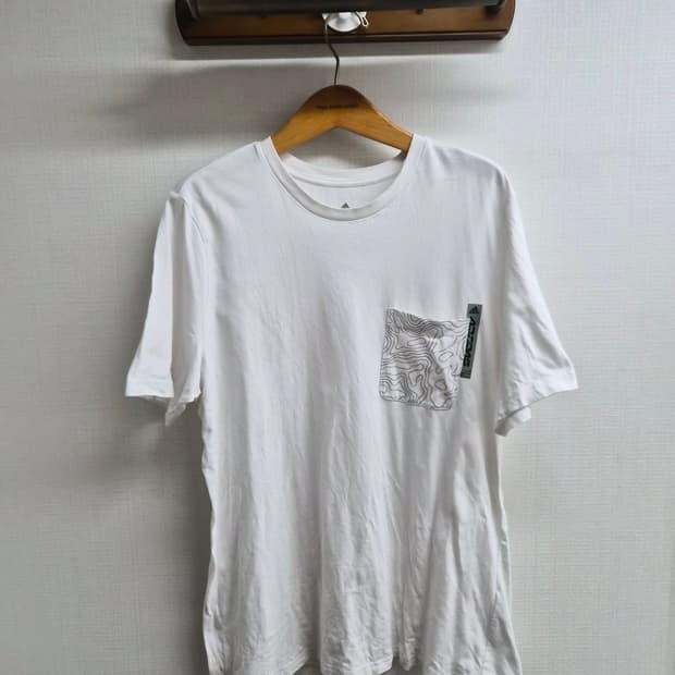 2XL) 아디다스 포켓 반팔티 팝니다