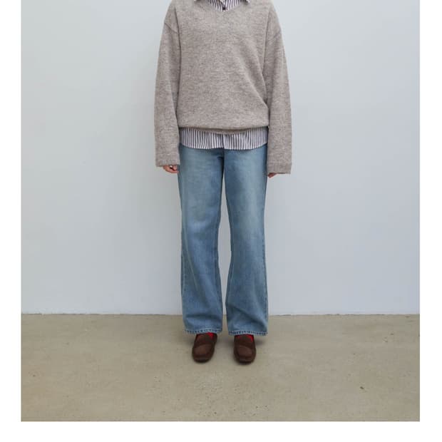 온무드 Over V-neck sweater -oatmeal