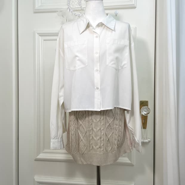 white basic pocket pleats over shirt