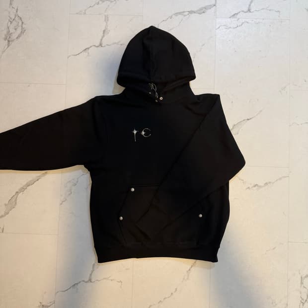 떠그클럽 후드티 