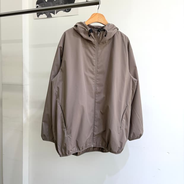 CLOSSHI 바람막이