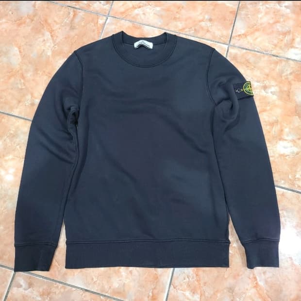 스톤아일랜드 맨투맨 블랙