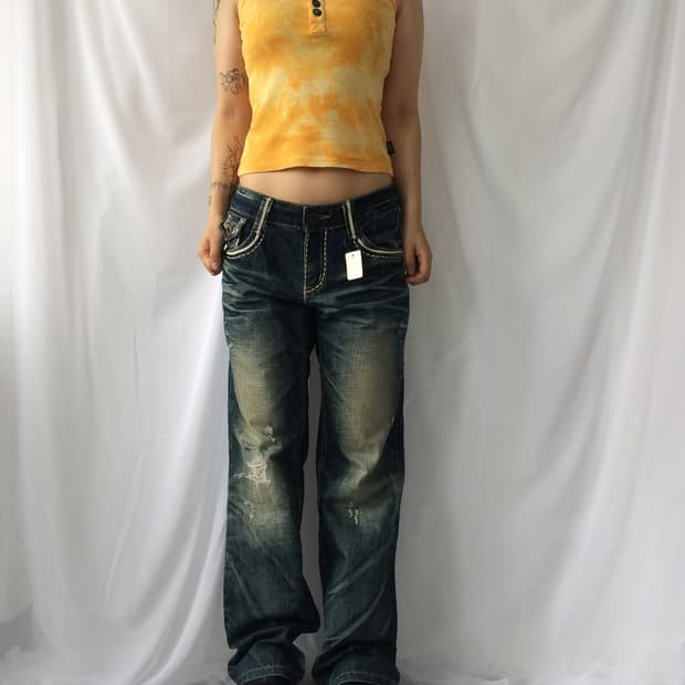 Button point dyed ribbed sleeveless