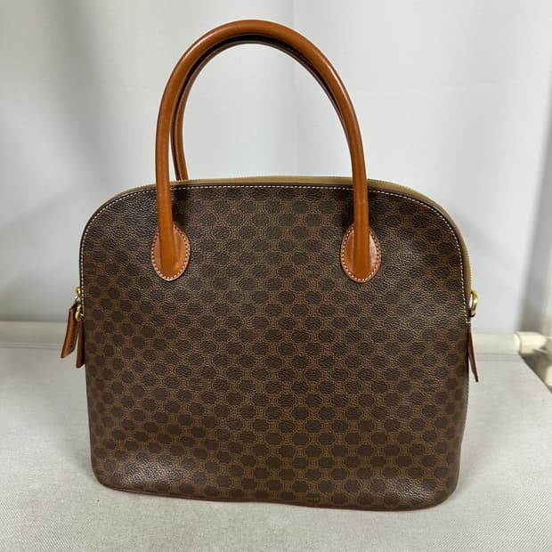 셀린느 브라운 마카담 코팅 캔버스 숄더 백