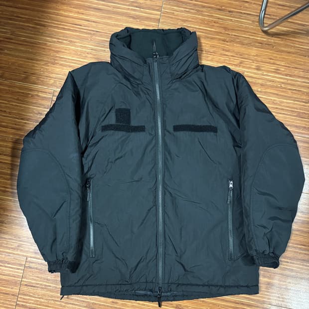 프릭스스토어 레벨7파카 프리마로프트 블랙 M