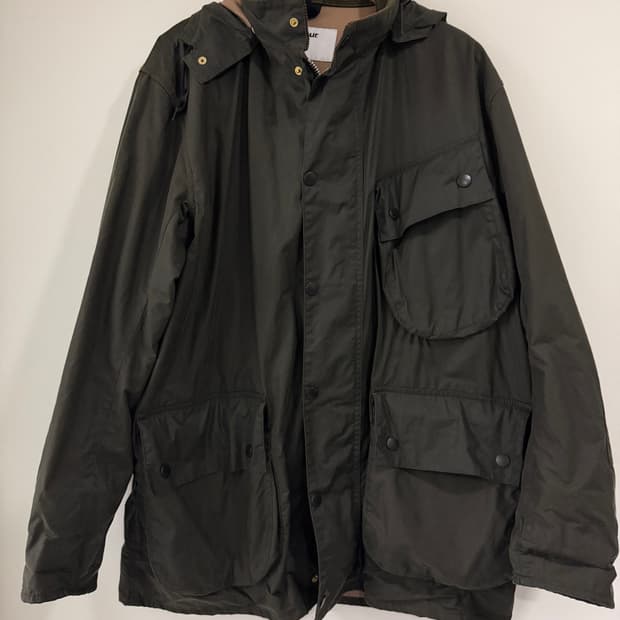 Barbour × Margaret Howell 협업 모델(MWX1588O