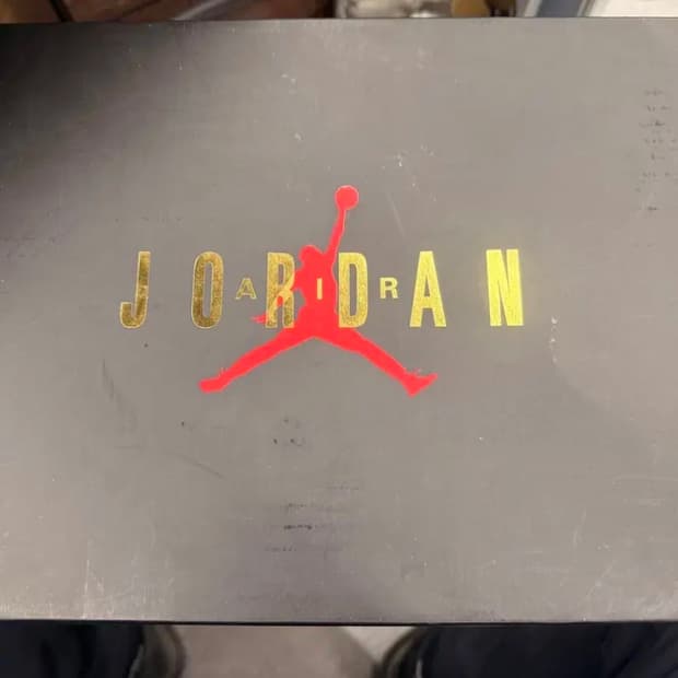 조던8 ovo 블랙 275