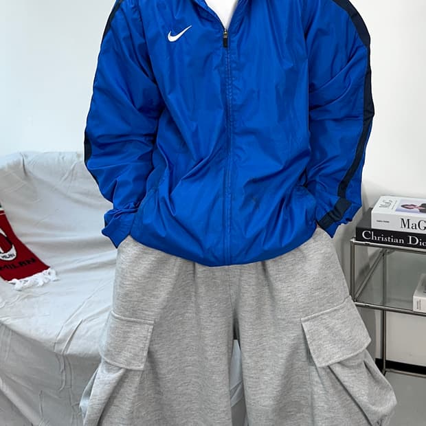 나이키 스우시 블루 바람막이 XL