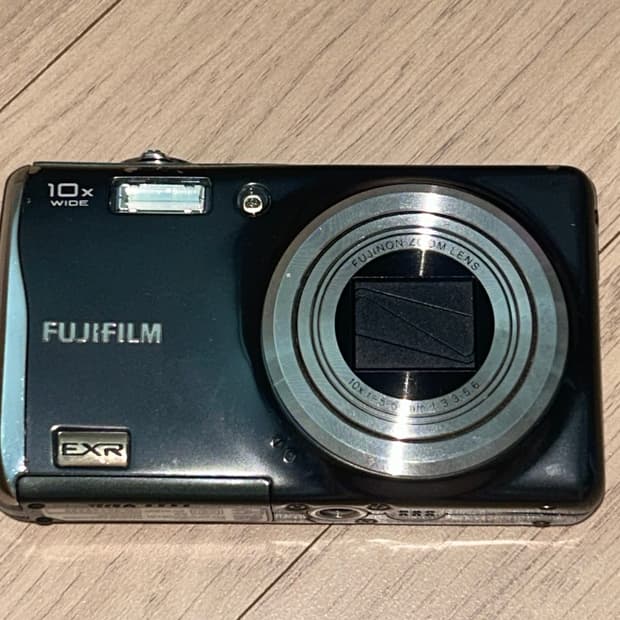 후지필름 파인픽스 f70exr 빈티지 디카