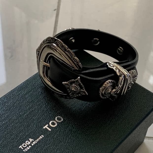 TOGA 레더 뱅글 브레슬릿