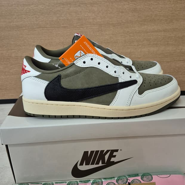 [새제품.270] 조던1 트래비스 스캇