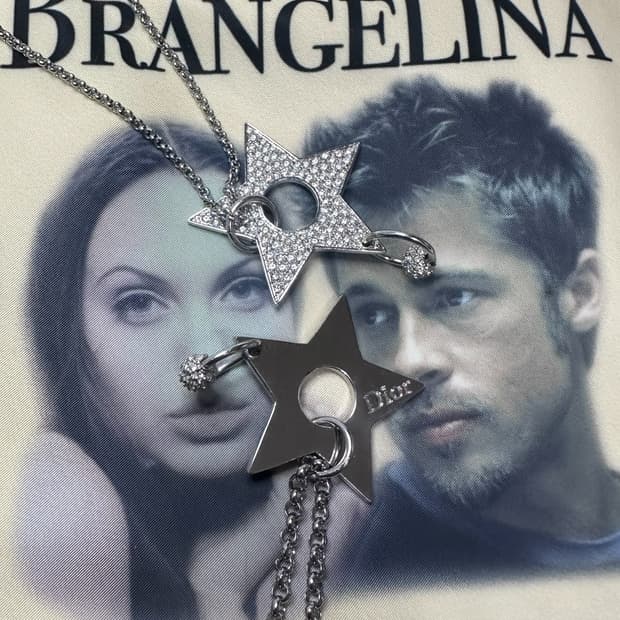 디올 볼드피어싱 목걸이