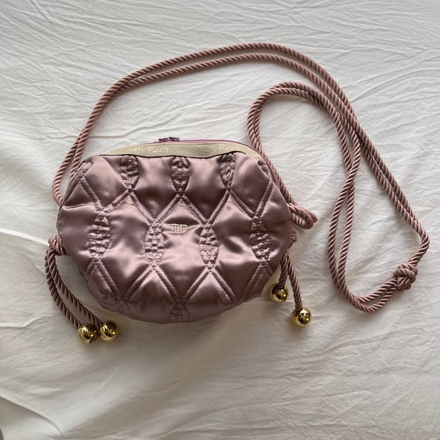 theatre products 시어터 프로덕츠 포셰트 숄더백