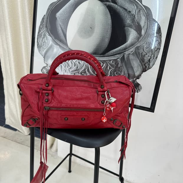 [A 정품] 발렌시아가 시티 모터백 트위기 레드