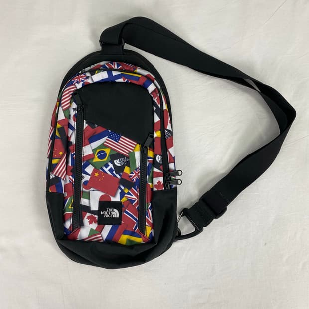 노스페이스 만국기 슬링백 OS