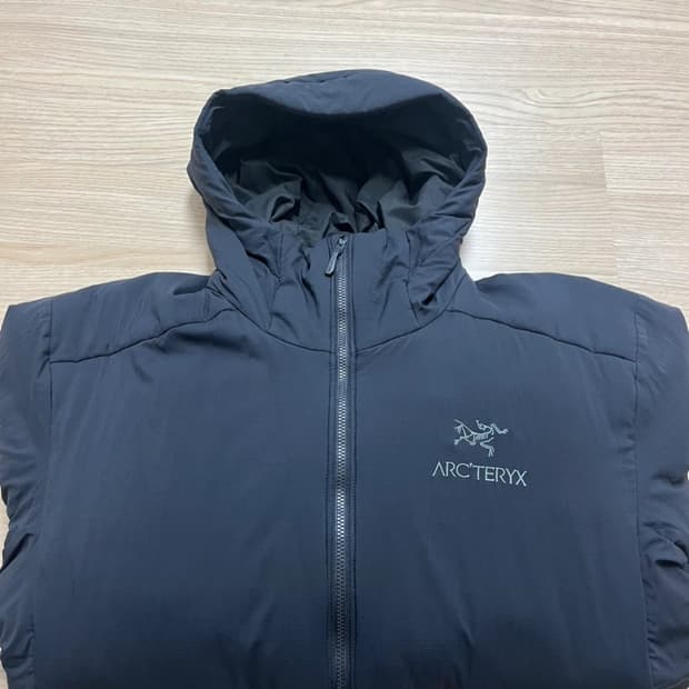 아크테릭스 아톰 후디m