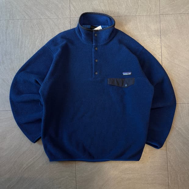 파타고니아 정품 신칠라 네이비 스냅티