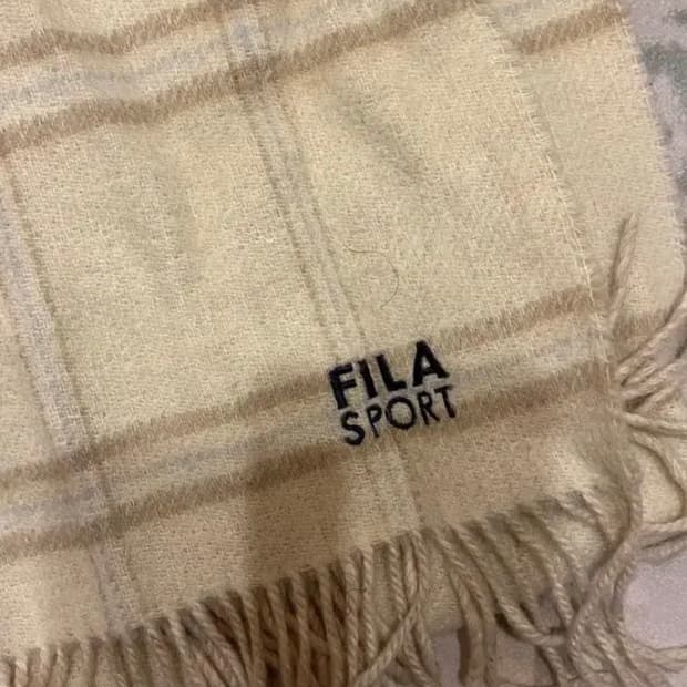 휠라 빈티지 레몬 목도리