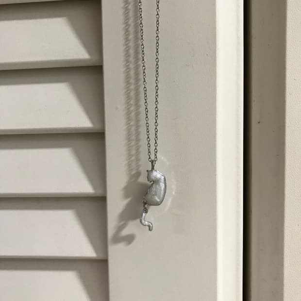 써지컬 고양이 팬던트 목걸이