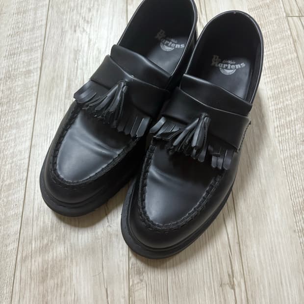 닥터마틴 아드리안 블랙 280