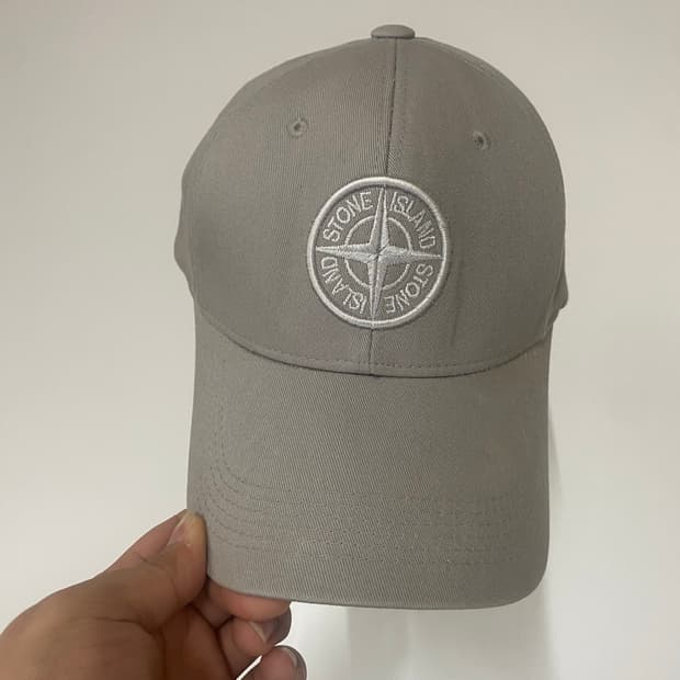 스톤아일랜드 볼캡 그레이