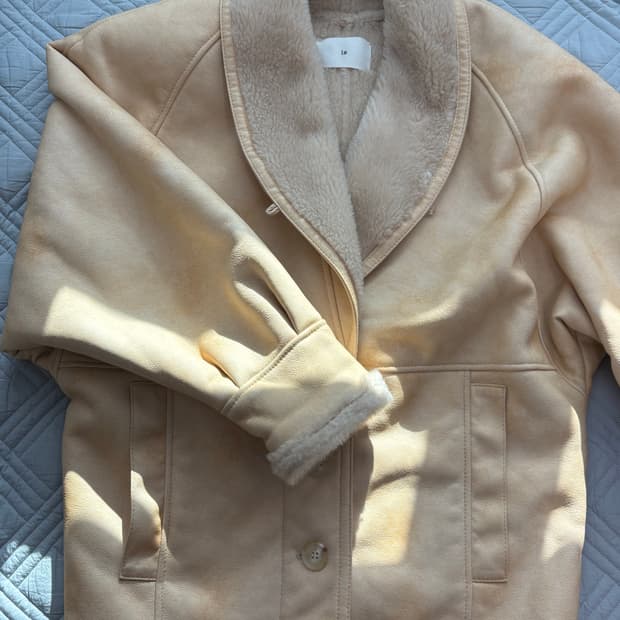 Le 무스탕 자켓 (Begie)