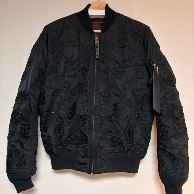 마르셀로불론X알파인더스트리 블랙 봄버 자켓