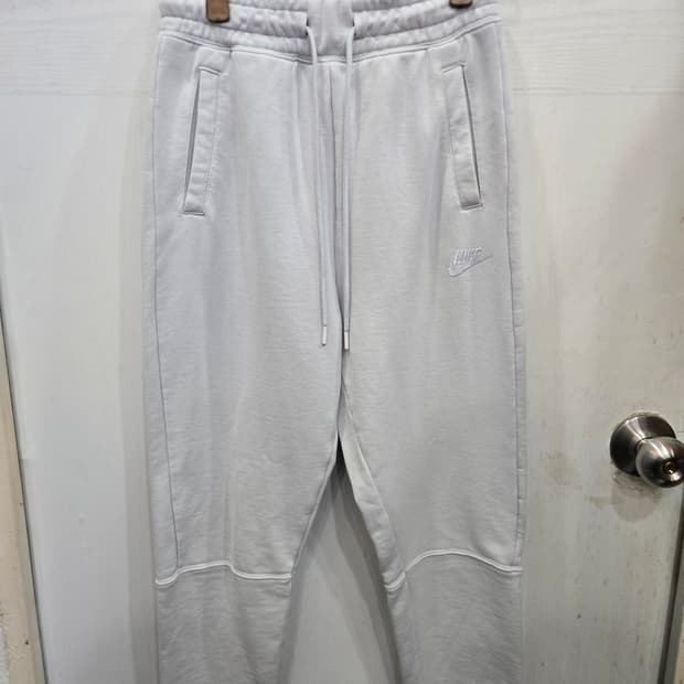 S,90)) NIKE 나이키 바지! 깔끔하고 이쁜디자인!~