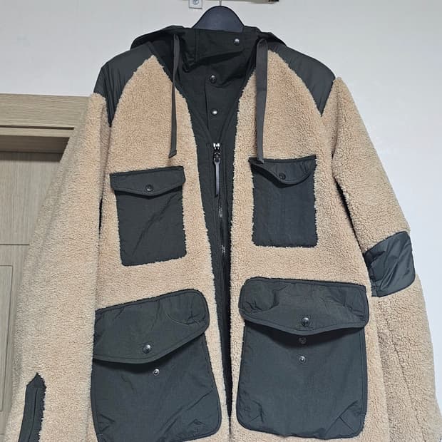 이스트로그 트레블러 자켓 L 판매합니다